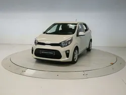 Beige Usado 2024 Kia Picanto Utilitario | 13.965 € (Un poco caro)