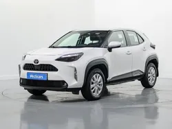 Usado 2023 Toyota Yaris Hybrid Active | 21.990 € (Precio justo)