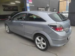 Gris Usado 2006 Opel Astra GTC Sport Utilitario | 4990 € (Precio justo)