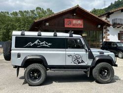 Plateado Usado 2007 Land Rover Defender SE SUV | 28.999 €