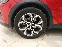 Rojo Usado 2020 Renault Captur Zen SUV | 21.135 € (Precio justo)