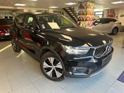 Negro Usado 2020 Volvo XC40 Momentum SUV | 27.950 € (Precio justo)