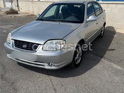 Gris / plata Usado 2005 Hyundai Accent GLS Berlina | 3000 €