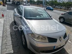 Gris / plata Usado 2007 Renault Mégane Cabriolet Dynamique Descapotable | 3200 € (Precio justo)