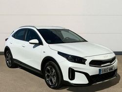 Blanco Usado 2023 Kia XCeed SUV | 19.000 € (Precio justo)