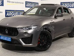 Gris / plata Usado 2018 Maserati Levante GranLusso SUV | 44.800 € (Precio justo)