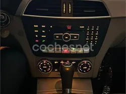 Blanco Usado 2013 Mercedes C200 Avantgarde Berlina | 12.000 € (Precio justo)