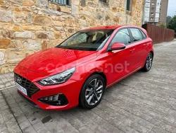 Rojo Usado 2022 Hyundai i30 Berlina | 15.900 € (Precio justo)