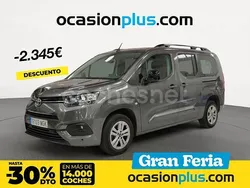 Gris / plata Usado 2023 Toyota Proace Verso Active Familiar | 25.800 € (Caro)