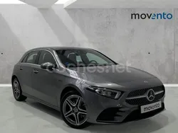 Gris / plata Usado 2021 Mercedes A250 Berlina | 28.490 € (Precio justo)