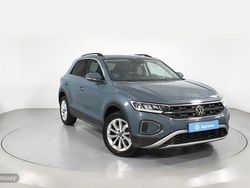 Azul Usado 2024 VW T-Roc Life SUV | 25.200 € (Precio justo)