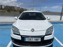Blanco Usado 2012 Renault Mégane III Dynamique Berlina | 6600 € (Precio justo)