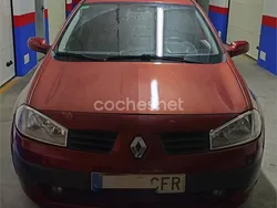 Granate Usado 2003 Renault Mégane II Expression Berlina | 1100 € (Super precio)
