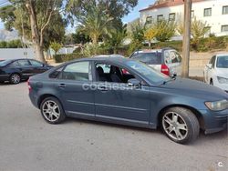 Azul Usado 2005 Volvo S40 Momentum Berlina | 1100 €