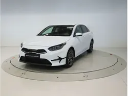 Blanco Usado 2023 Kia Ceed | 20.500 €