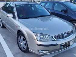 Beige Usado 2005 Ford Mondeo Trend Berlina | 1650 € (Buen precio)