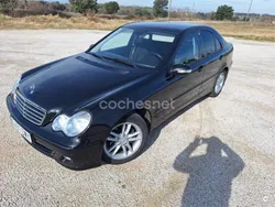 Negro Usado 2006 Mercedes C220 Elegance Berlina | 8200 € (Precio justo)