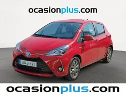 Rojo Usado 2019 Toyota Yaris Hybrid Active Utilitario | 15.900 € (Precio justo)