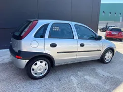 Gris Usado 2000 Opel Corsa Edition Utilitario | 3100 €