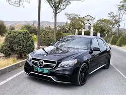 Negro Usado 2016 Mercedes E63 AMG AMG Berlina | 62.000 €