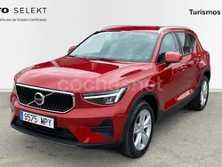 Rojo Usado 2024 Volvo XC40 Core SUV | 31.200 € (Buen precio)