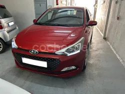 Granate Usado 2016 Hyundai i20 Berlina | 9500 € (Precio justo)