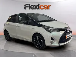 Gris Usado 2016 Toyota Yaris Hybrid Active Utilitario | 13.470 € (Precio justo)
