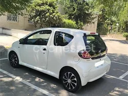 Blanco Usado 2014 Toyota Aygo Live Utilitario | 6000 € (Super precio)