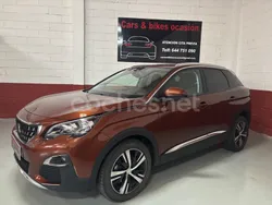 Naranja Usado 2017 Peugeot 3008 Allure SUV | 13.490 € (Un poco caro)