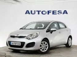 Plateado Usado 2013 Kia Rio Active | 7850 € (Precio justo)