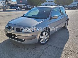 Gris / plata Usado 2004 Renault Mégane II Authentique Berlina | 2200 € (Precio justo)