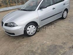 Gris / plata Usado 2004 Seat Cordoba Stella Berlina | 3500 € (Precio justo)
