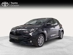Negro Usado 2024 Toyota Yaris Hybrid Active Utilitario | 19.900 € (Precio justo)