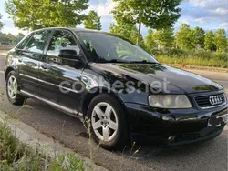 Negro Usado 2001 Audi A3 Ambiente Berlina | 2250 € (Precio justo)