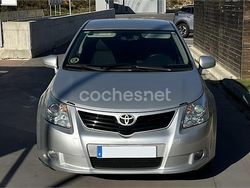 Gris / plata Usado 2009 Toyota Avensis Advance Berlina | 3800 € (Precio justo)