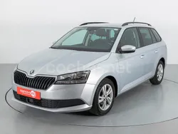 Gris / plata Usado 2022 Skoda Fabia Ambition Familiar | 14.500 € (Precio justo)