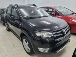 Negro Usado 2015 Dacia Sandero Stepway Utilitario | 9400 € (Precio justo)