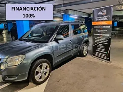 Gris / plata Usado 2013 Skoda Yeti Ambition SUV | 10.990 € (Caro)