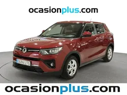 Rojo Usado 2021 Ssangyong Tivoli SUV | 15.446 € (Un poco caro)