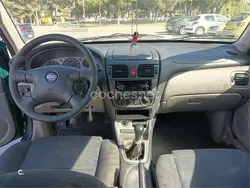 Verde Usado 2000 Nissan Almera Berlina | 650 €