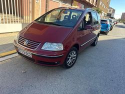 Granate Usado 2008 VW Sharan Highline Monovolumen | 7999 €