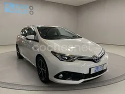 Blanco Usado 2017 Toyota Auris Hybrid Utilitario | 18.475 € (Caro)