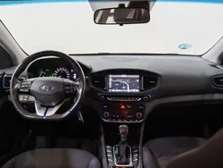 Blanco Usado 2017 Hyundai Ioniq Berlina | 14.900 € (Caro)