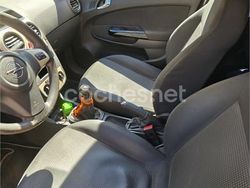 Gris / plata Usado 2009 Opel Corsa Cosmo Berlina | 4000 € (Precio justo)