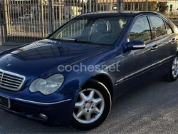 Azul Usado 2001 Mercedes C220 Elegance Berlina | 3500 € (Precio justo)