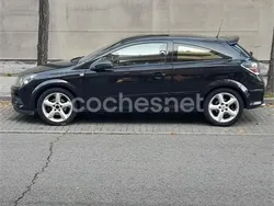Negro Usado 2007 Opel Astra GTC Sport Berlina | 3500 € (Precio justo)
