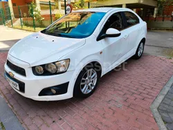 Blanco Usado 2011 Chevrolet Aveo LT Berlina | 4700 € (Precio justo)