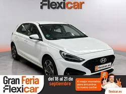 Blanco Usado 2024 Hyundai i30 Berlina | 20.490 € (Precio justo)