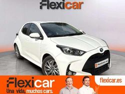 Blanco Usado 2023 Toyota Yaris Hybrid Style Utilitario | 16.490 € (Super precio)