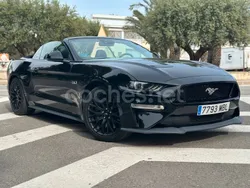 Negro Usado 2022 Ford Mustang GT Convertible Descapotable | 51.990 € (Un poco caro)